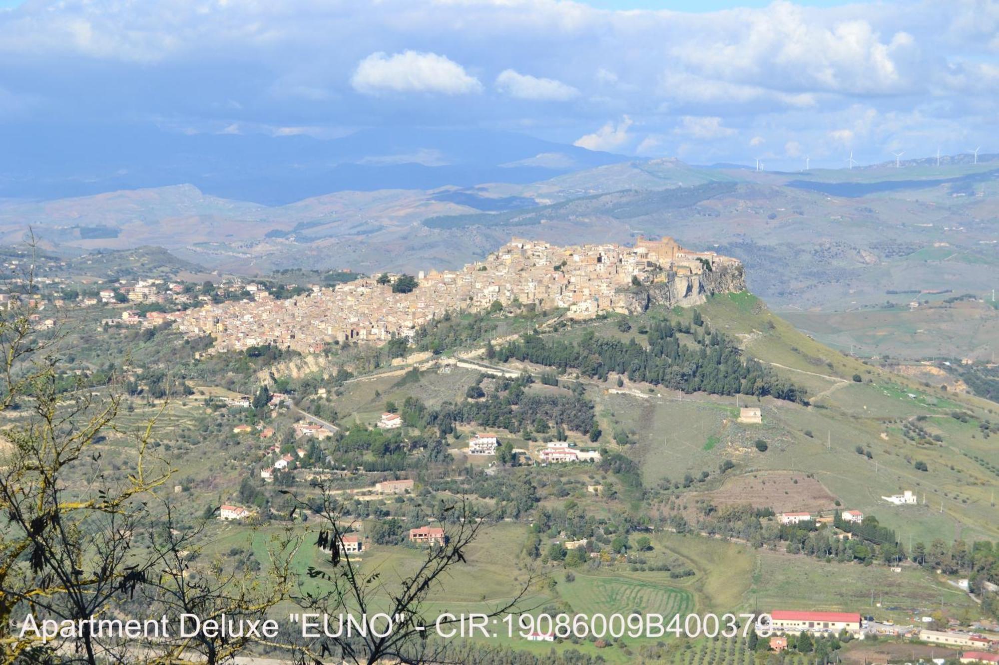 Rocca Di Cerere "Rocca Da Zeru" Apartments Enna Cameră foto